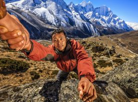 Nepali "everest Sherpa" Climbing In Himalayas