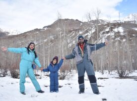 Anurag Sahu family in snow