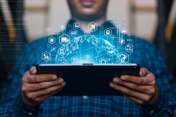 Futuristic Technology Retail Warehouse: Managers Use Digital Tablets To Manage Smart Warehouses For Overseas Exports. Digital Inventory Control, Smart Logistics, Future Transportation Innovation